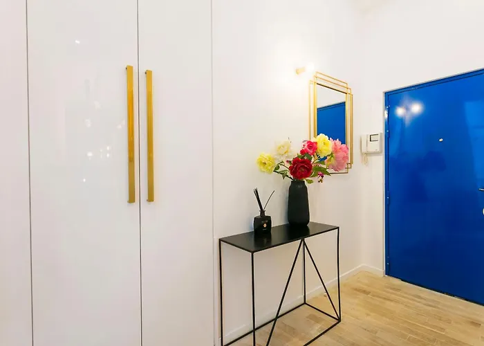 Louvre - 2br - Cityapartmentstay Parigi
